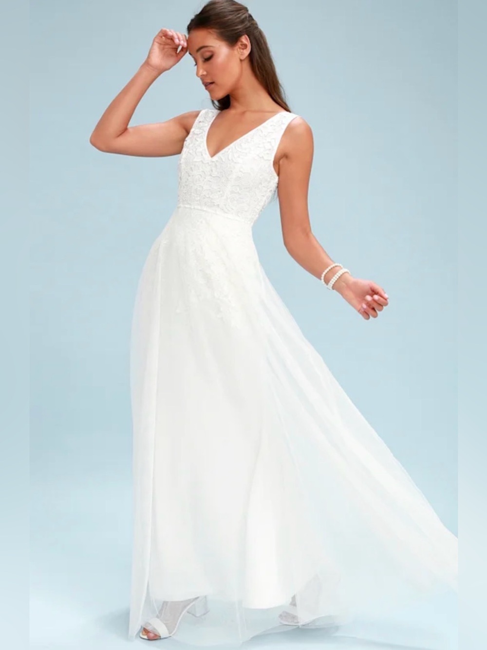 Lulu’s MINNIE Off WHITE LACE MAXI DRESS. Size Small.